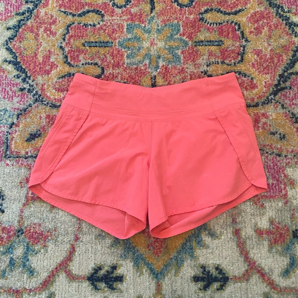 Lululemon Speed Up Shorts Size 4 Coral